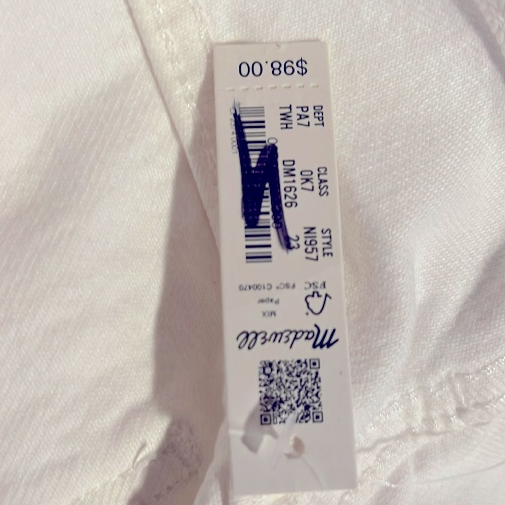 Madewell NWT High Rise Baggy Straight Jeans Size 23 Ripped Edition in White - Picture 9 of 10
